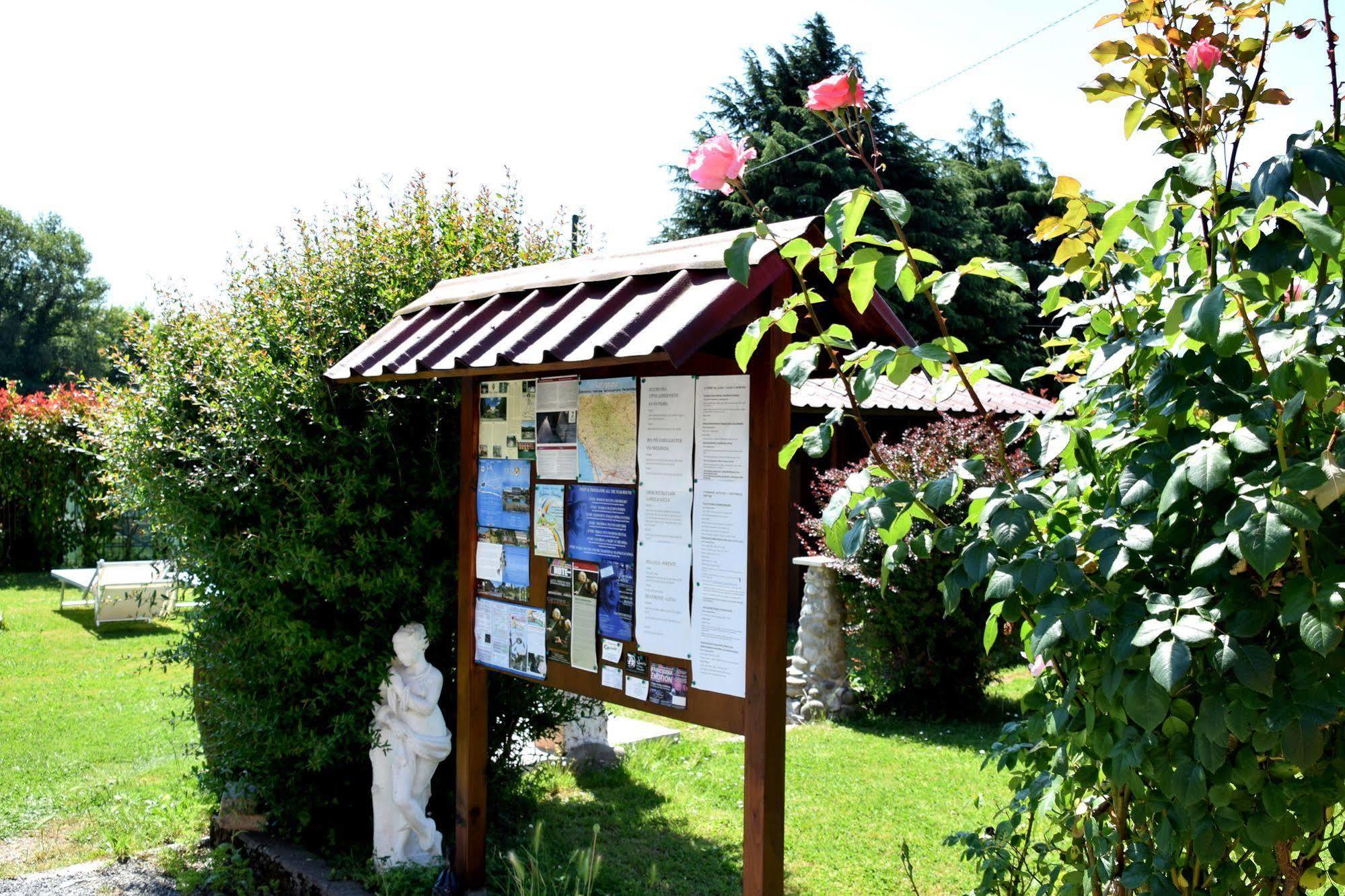 B&B Il Giardino Dei Poeti And Apartaments Lucca Exterior foto